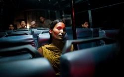 woman on a bus to kullu